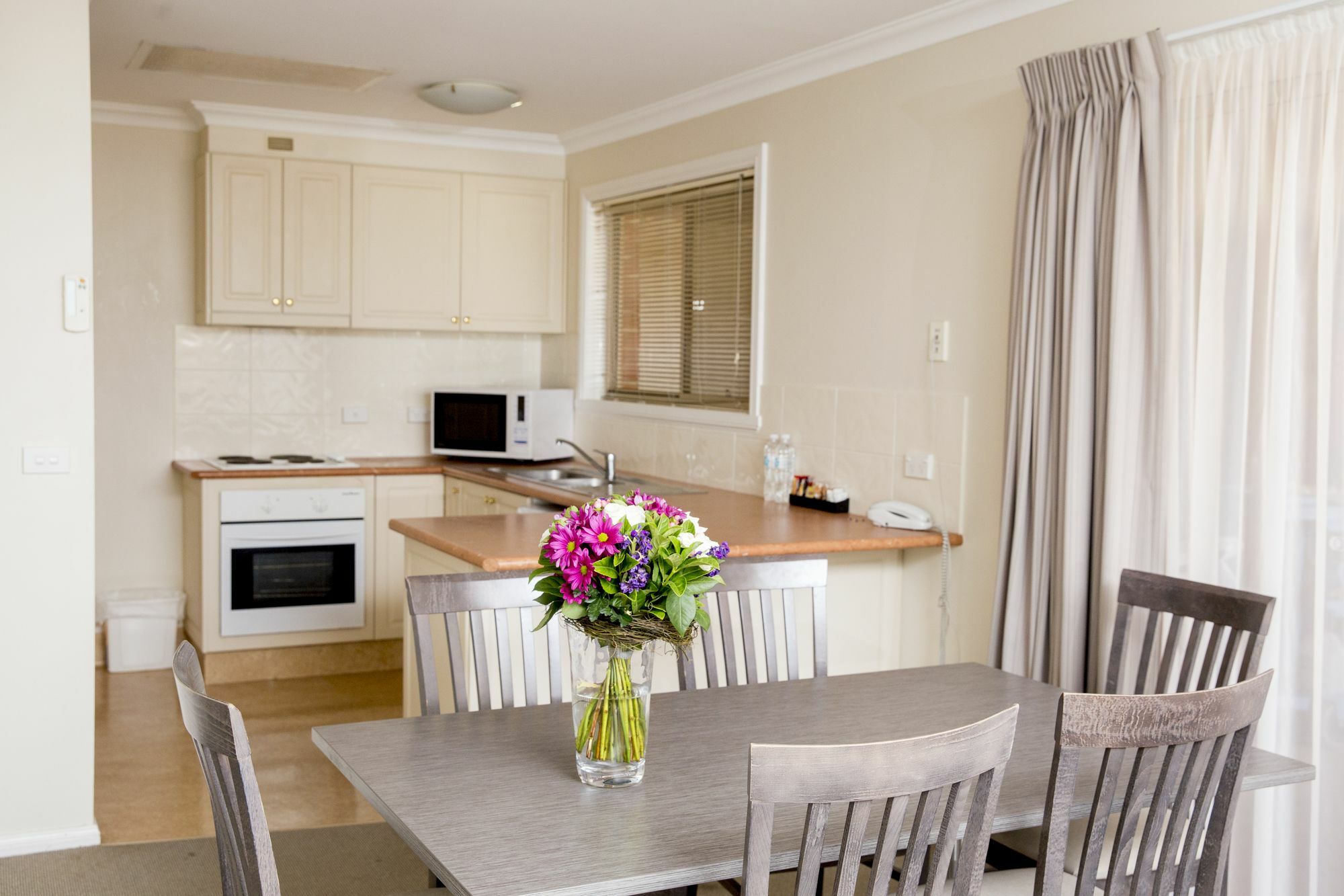 Charlotte Apartments Bathurst Eksteriør bilde
