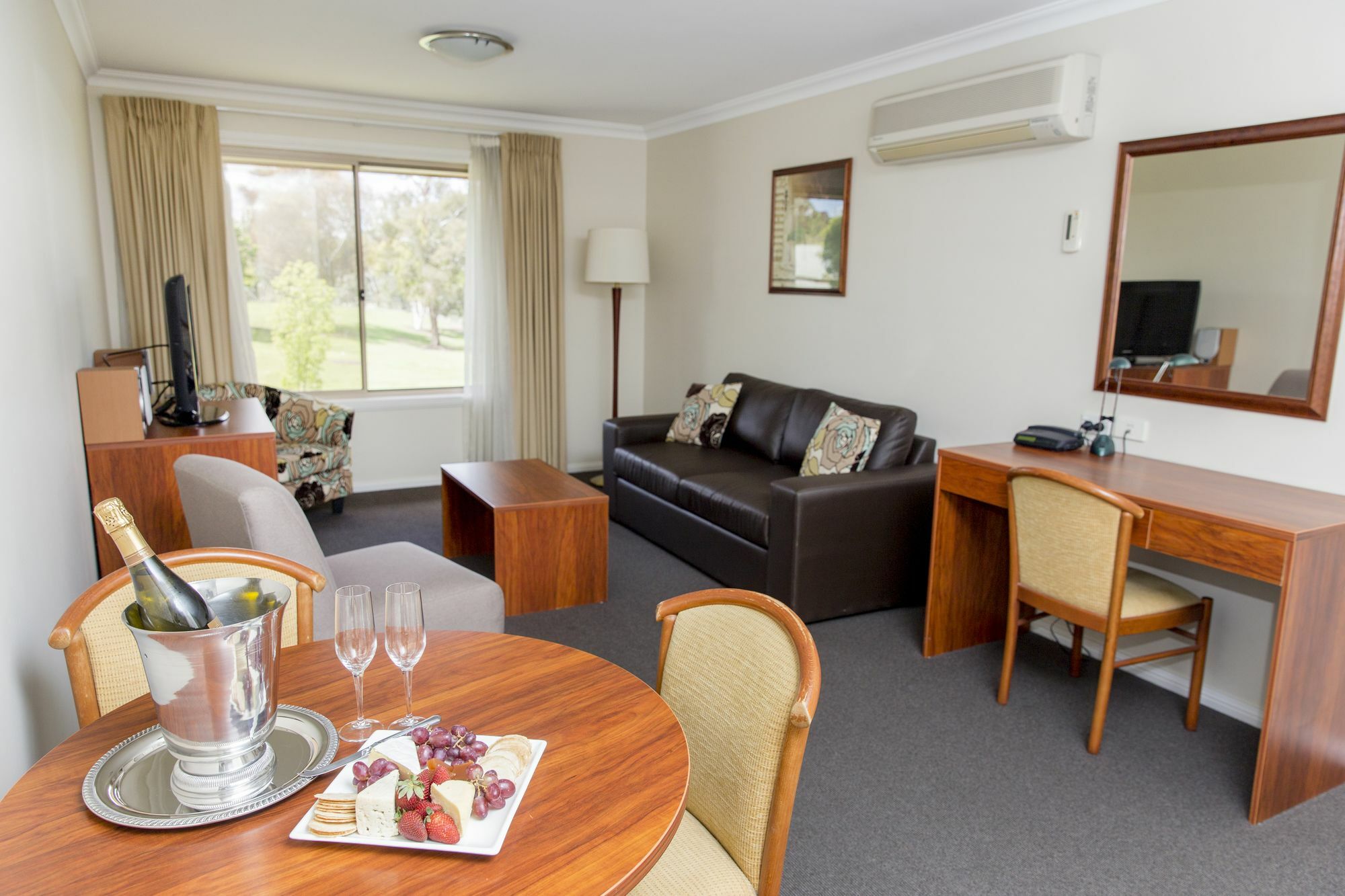 Charlotte Apartments Bathurst Eksteriør bilde